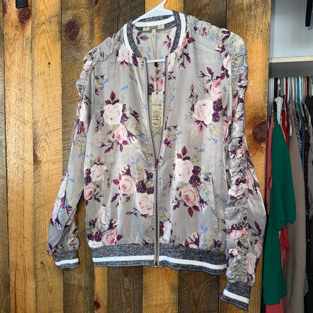 Gimmicks by BKE Floral Gray Hoodie